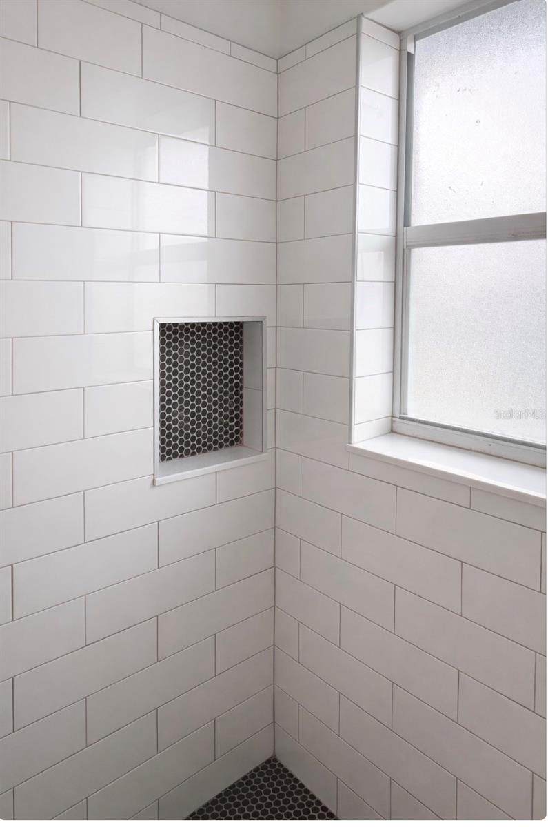 Image 15 of 21 For 4172 Tarpon Road