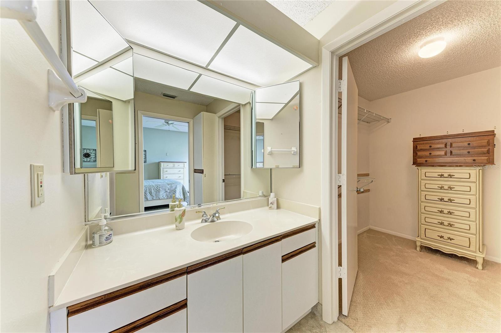 Image 24 of 45 For 3930 Pinebrook Circle 7