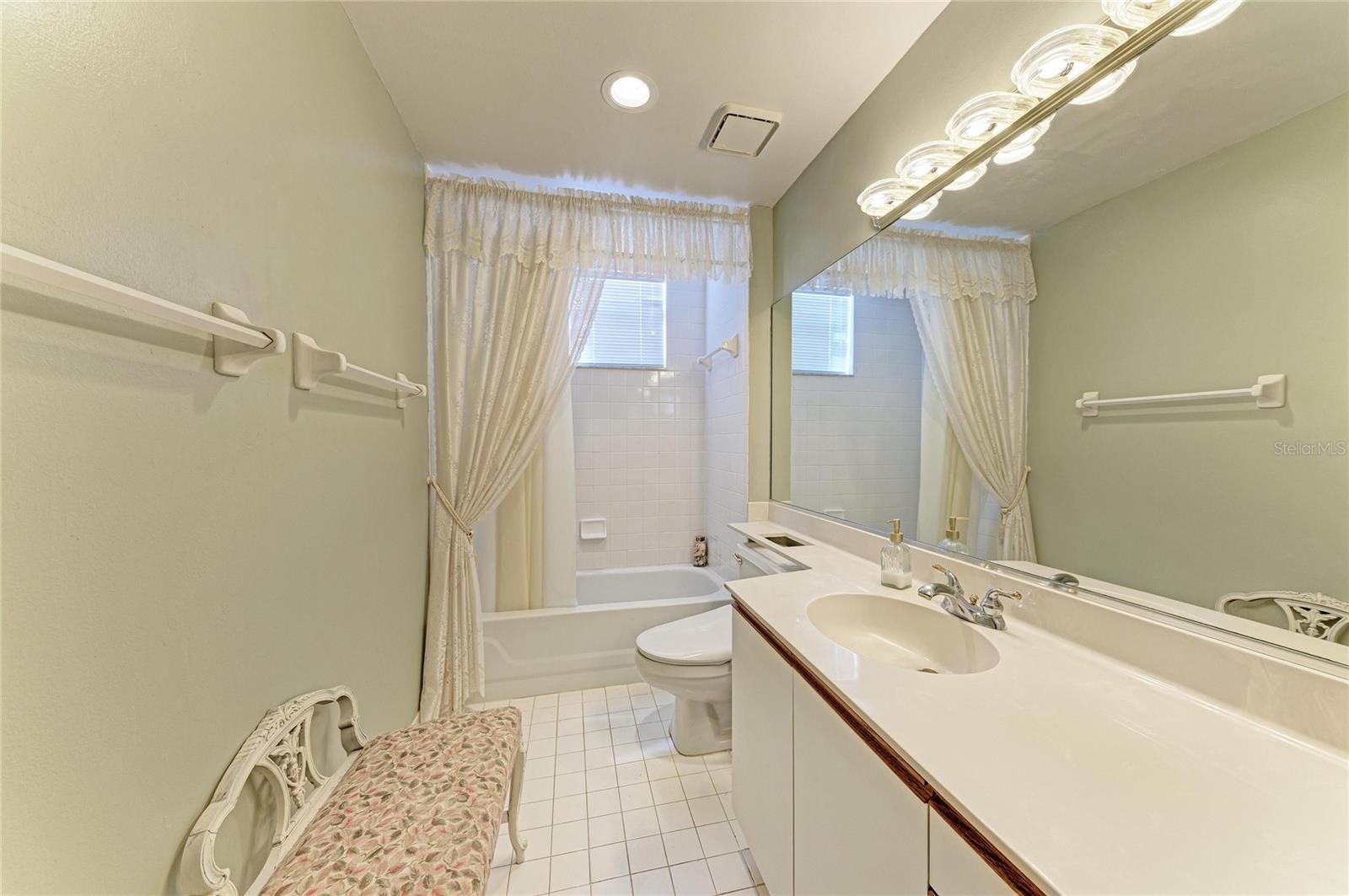 Image 29 of 45 For 3930 Pinebrook Circle 7