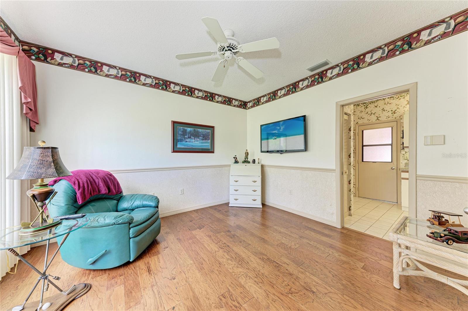 Image 9 of 45 For 3930 Pinebrook Circle 7