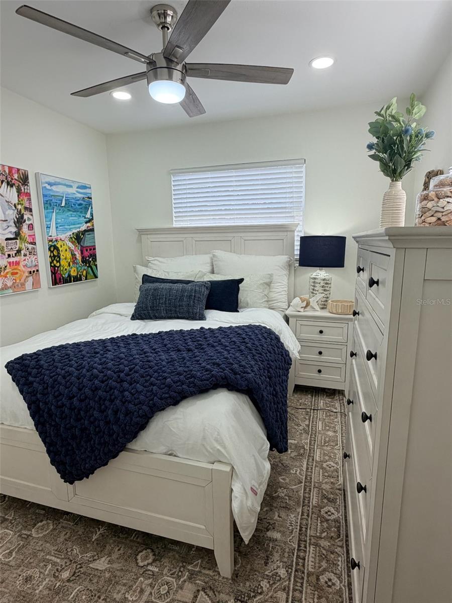 Image 9 of 11 For 2440 Hillview Street