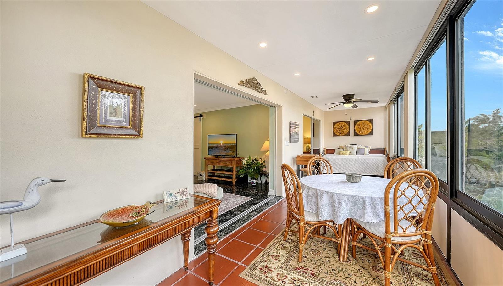 Image 15 of 35 For 1200 East Peppertree Lane  302