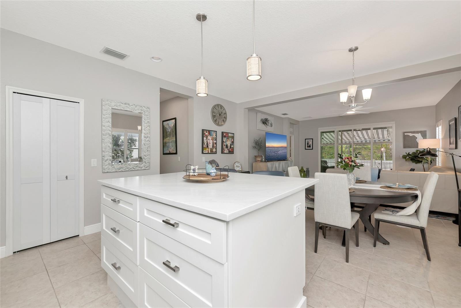 Image 6 of 50 For 4207 Cottage Hill Avenue