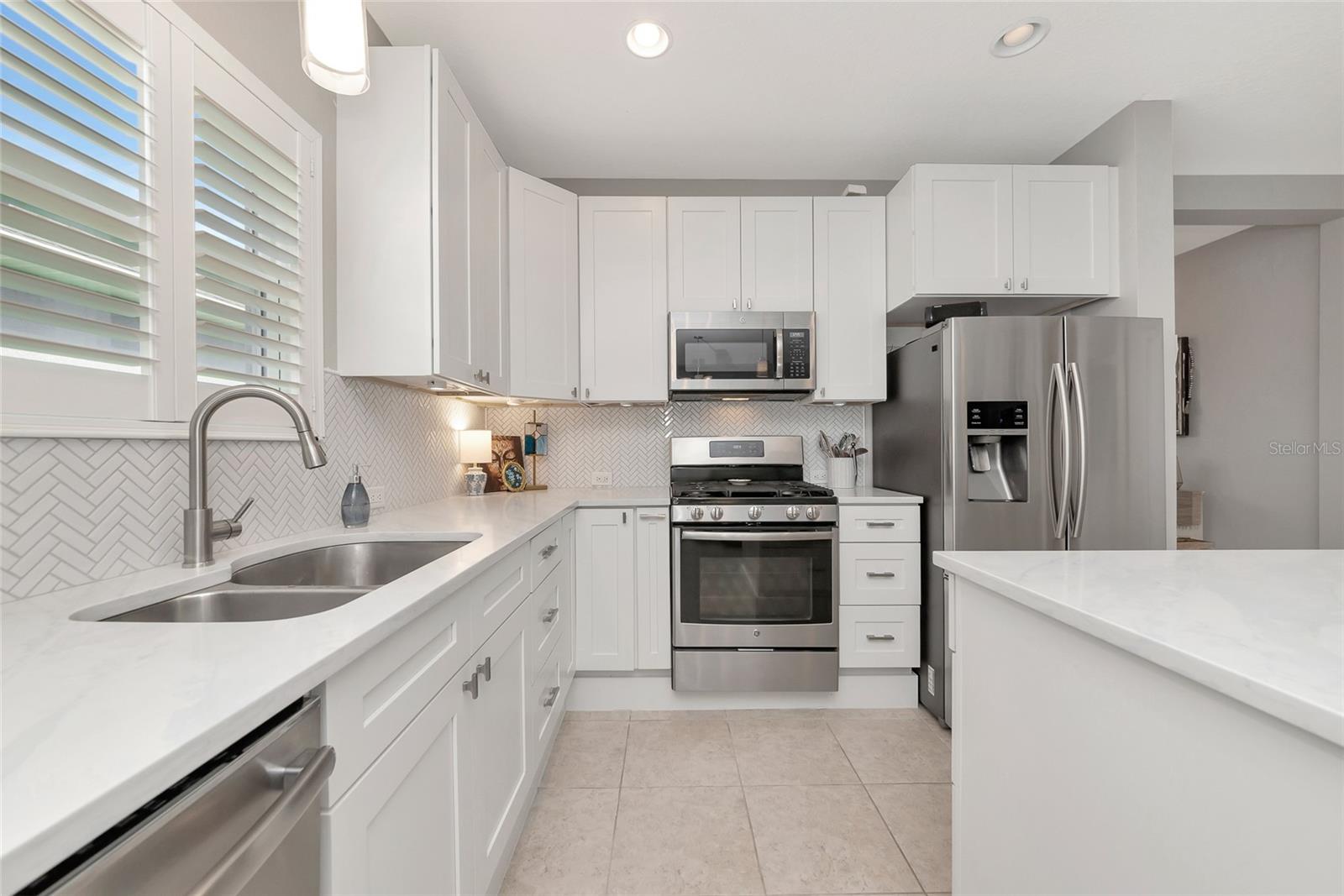 Image 8 of 50 For 4207 Cottage Hill Avenue