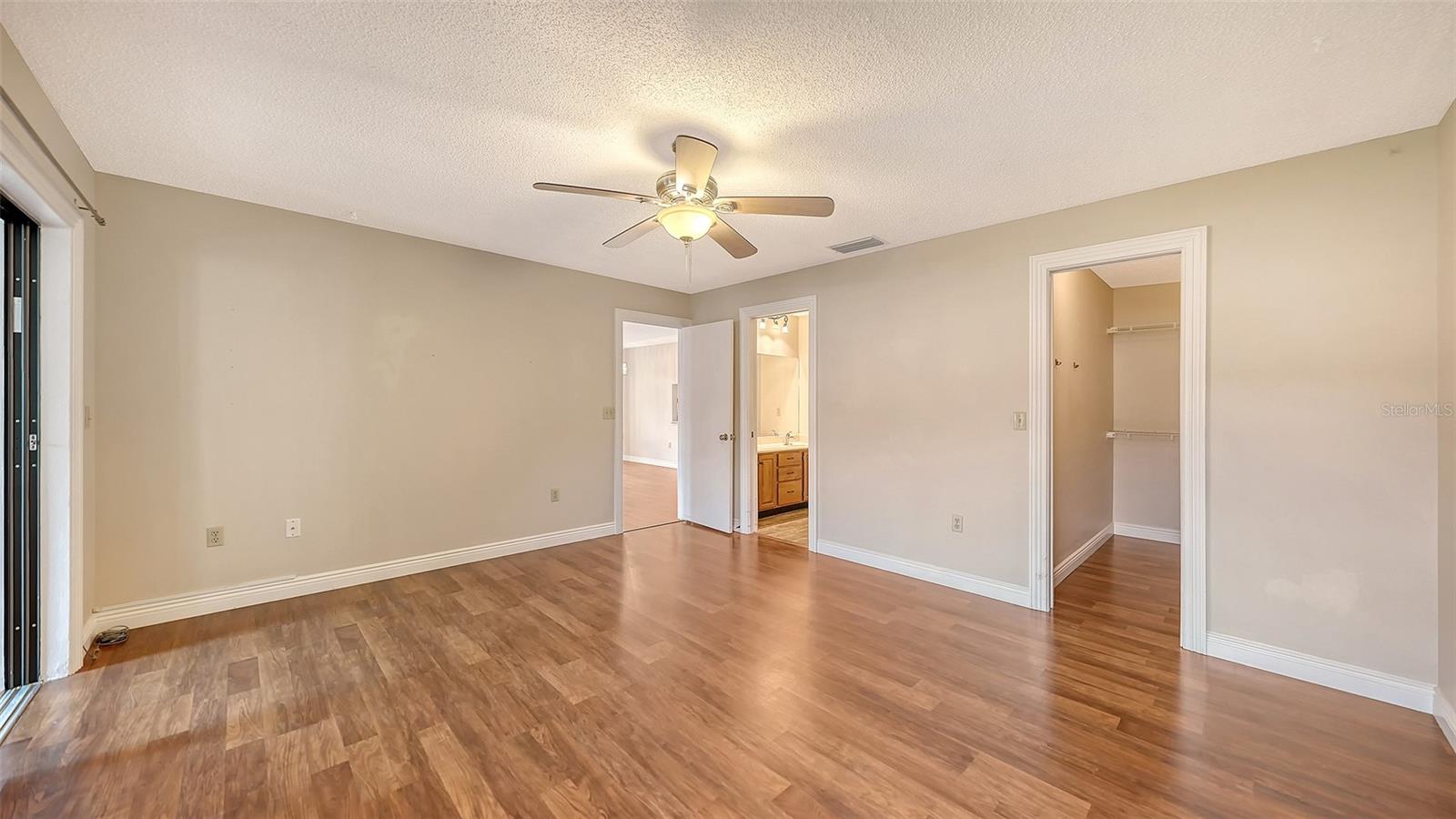 Image 20 of 46 For 4767 Oak Hill Court 48