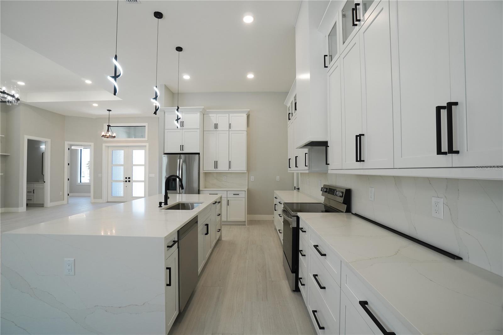 Image 16 of 50 For 1 White Marsh Road