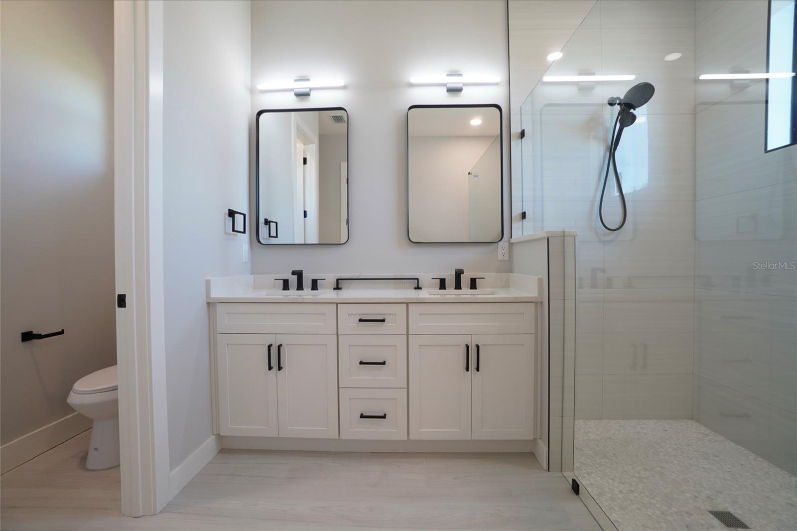 Image 29 of 50 For 1 White Marsh Road