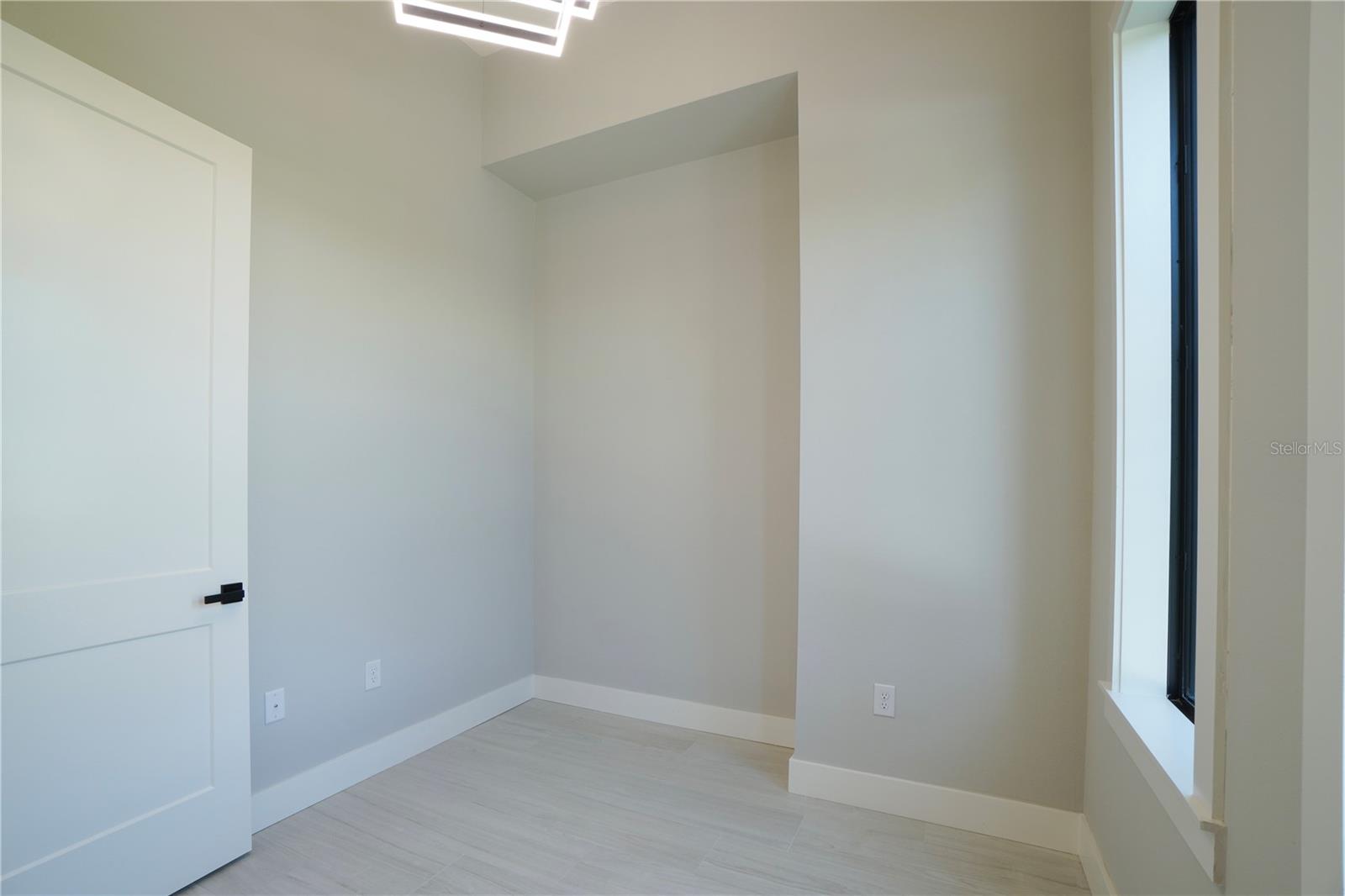 Image 31 of 50 For 1 White Marsh Road