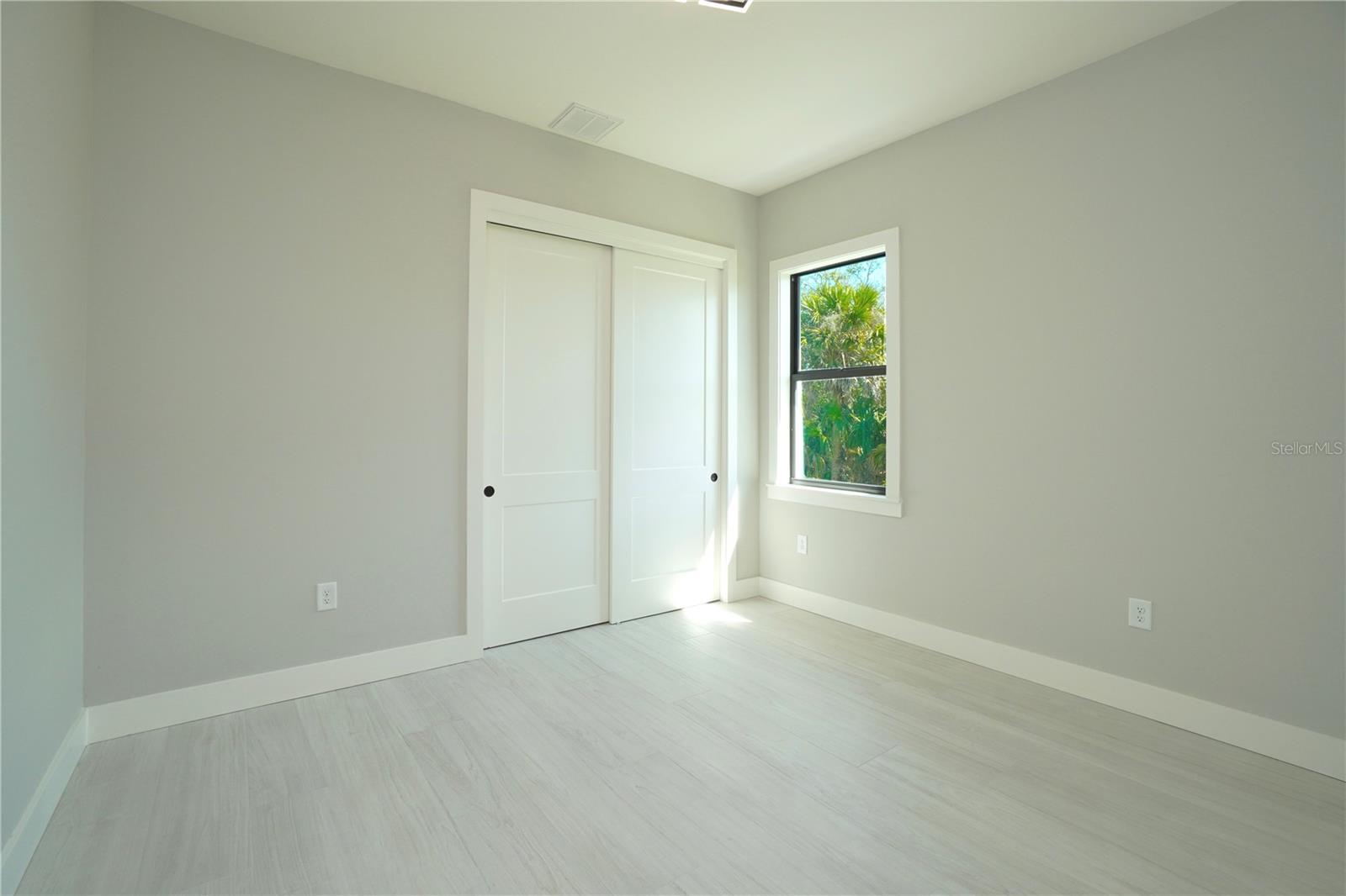 Image 33 of 50 For 1 White Marsh Road