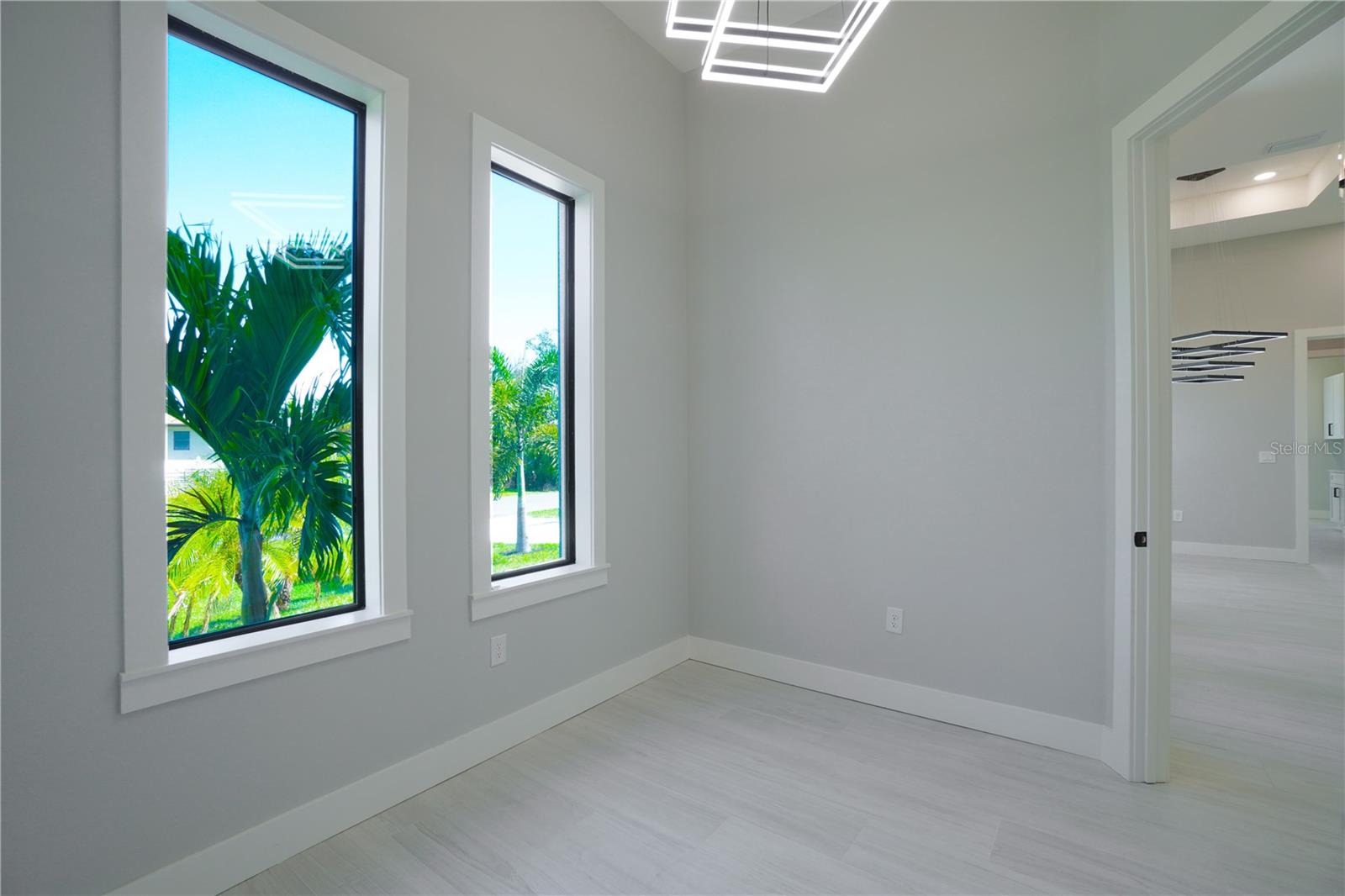 Image 6 of 50 For 1 White Marsh Road