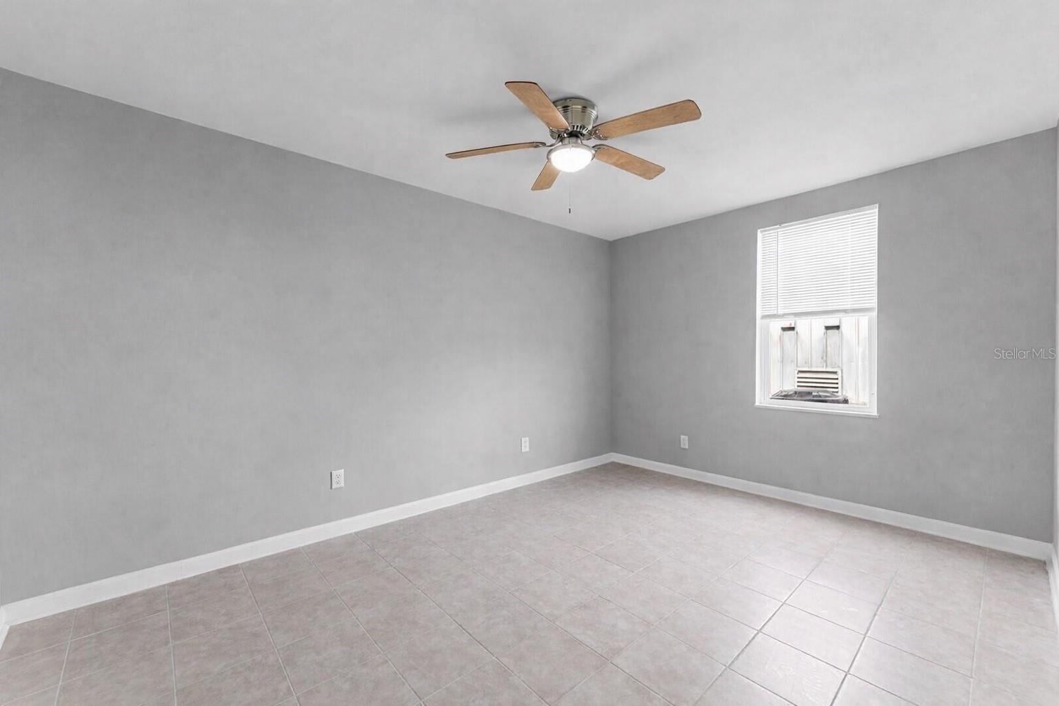 Image 5 of 6 For 1000 Transmitter Road