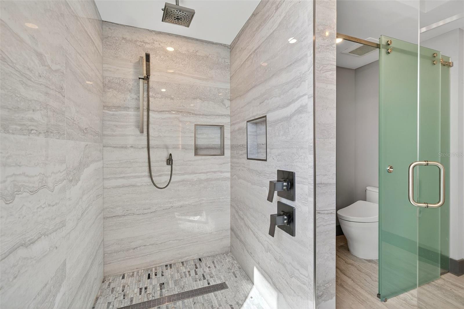 Image 43 of 60 For 800 Tamiami Trail 1217