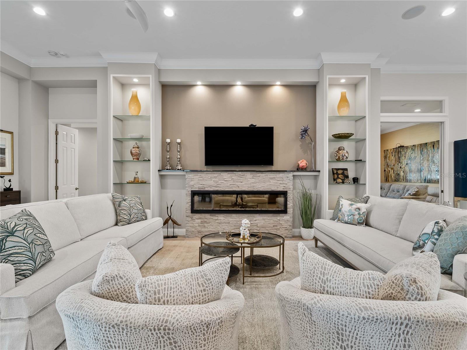 Image 10 of 58 For 8316 Abingdon Court