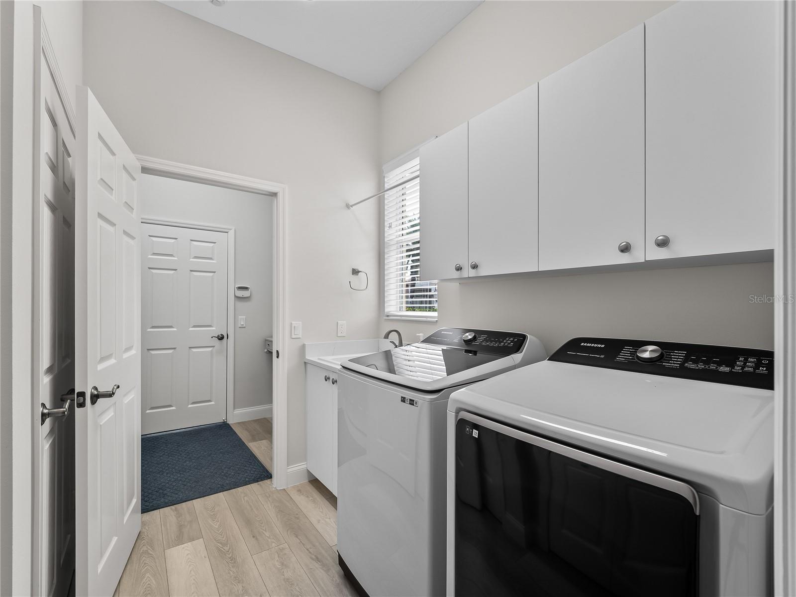 Image 44 of 58 For 8316 Abingdon Court