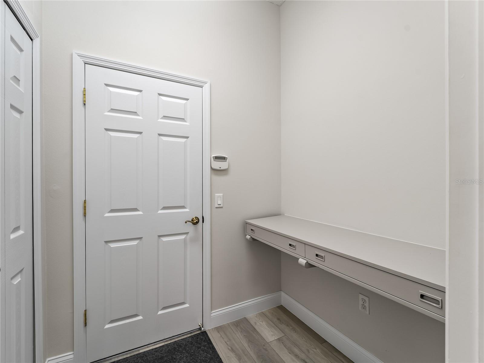 Image 45 of 58 For 8316 Abingdon Court