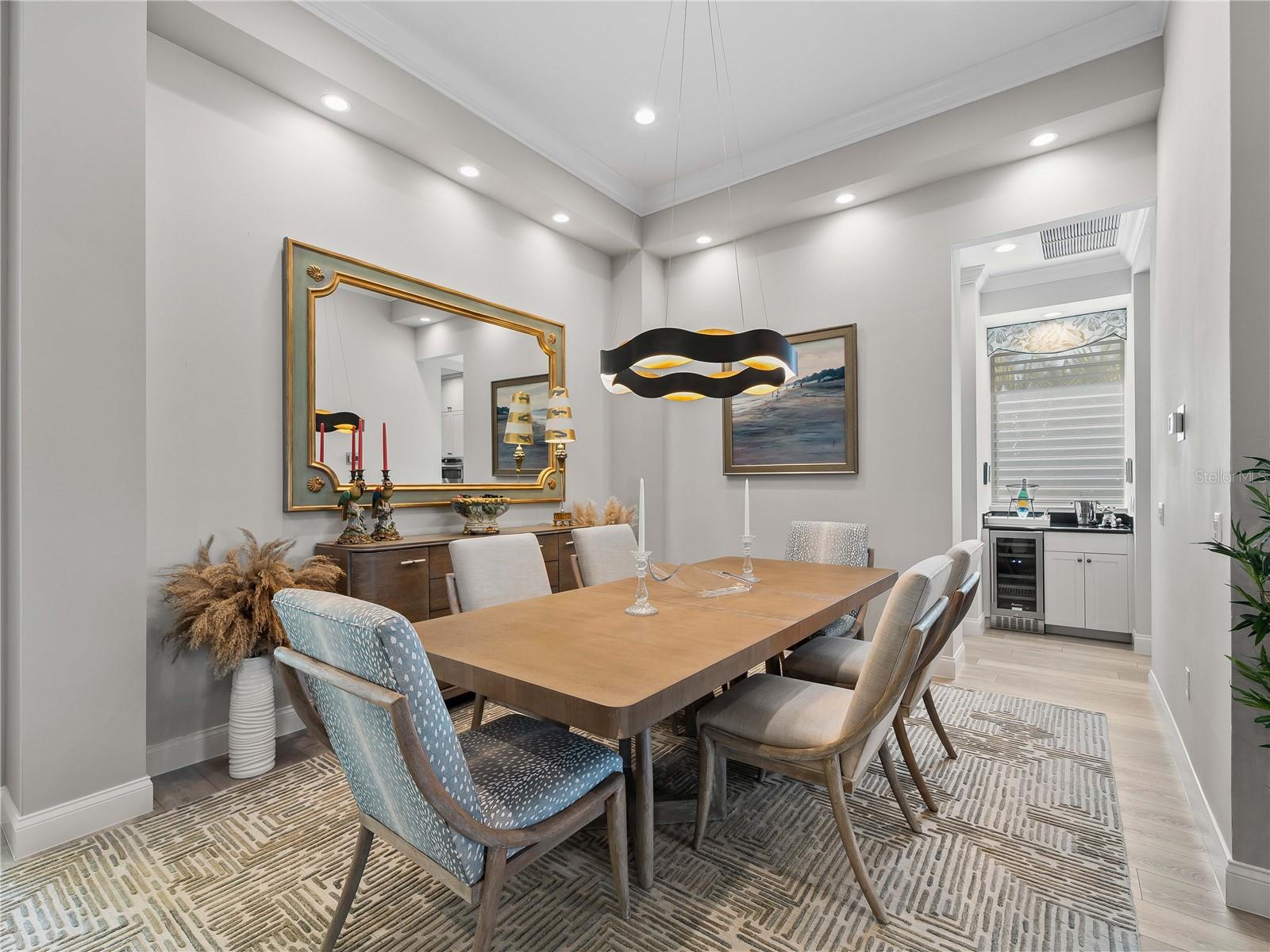 Image 8 of 58 For 8316 Abingdon Court