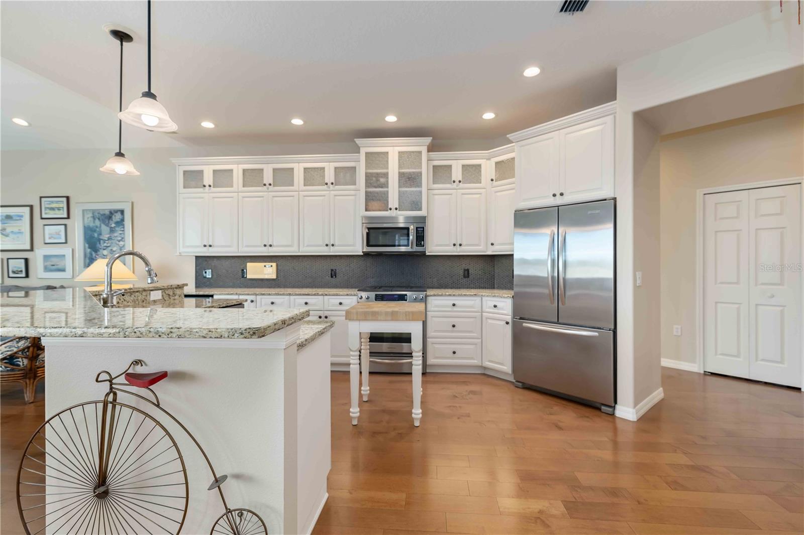 Image 10 of 45 For 5149 Far Oak Circle