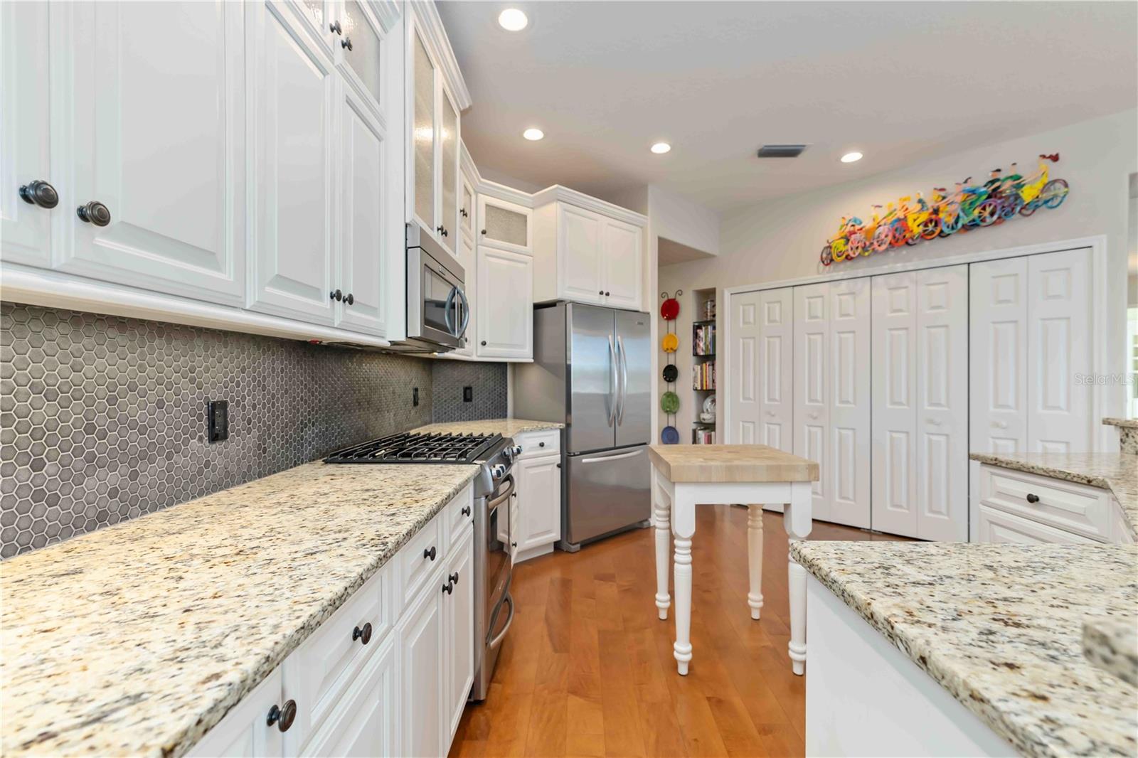 Image 12 of 45 For 5149 Far Oak Circle