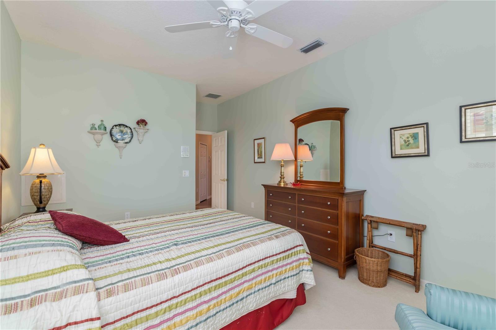 Image 23 of 45 For 5149 Far Oak Circle