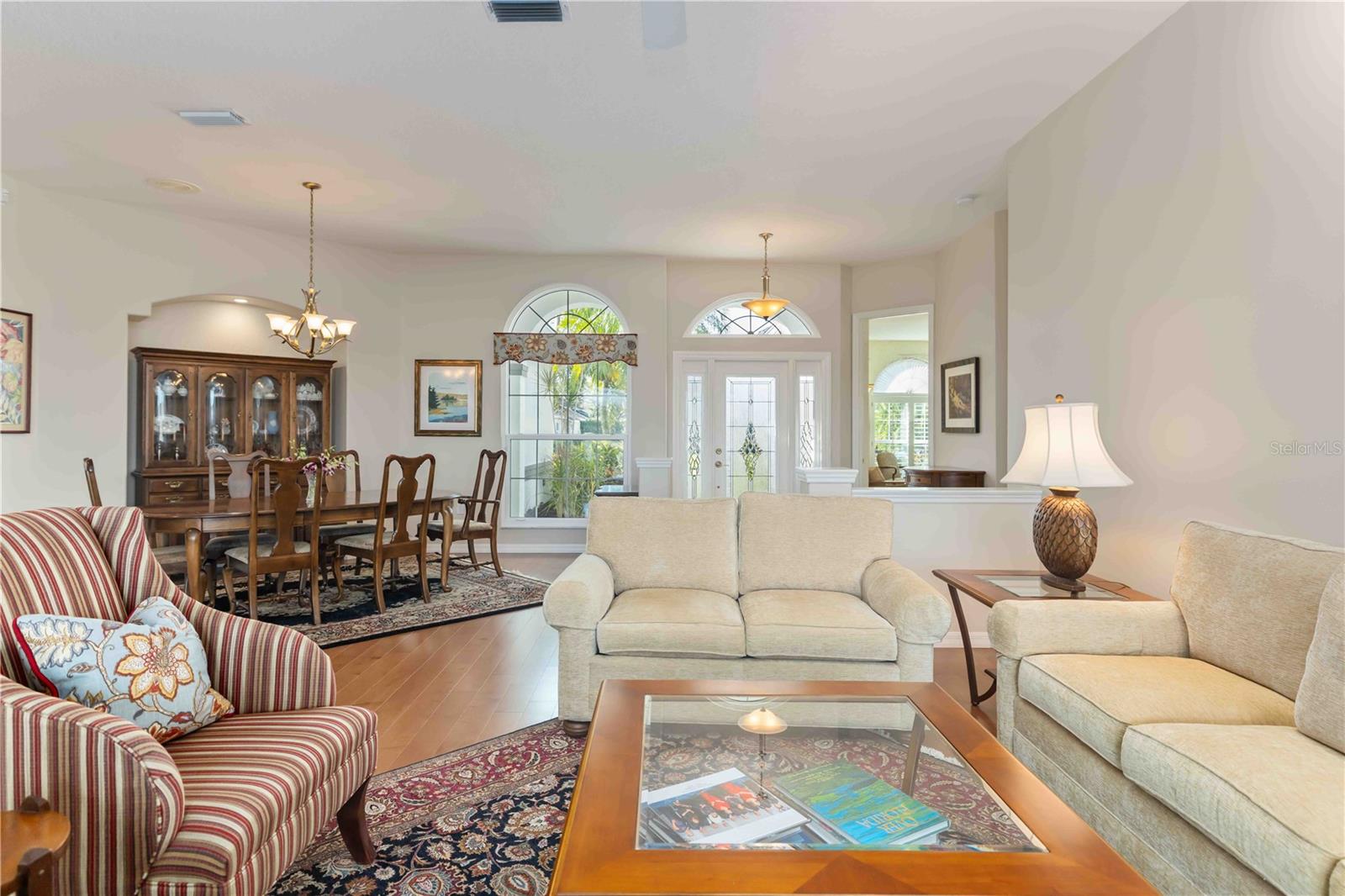 Image 8 of 45 For 5149 Far Oak Circle