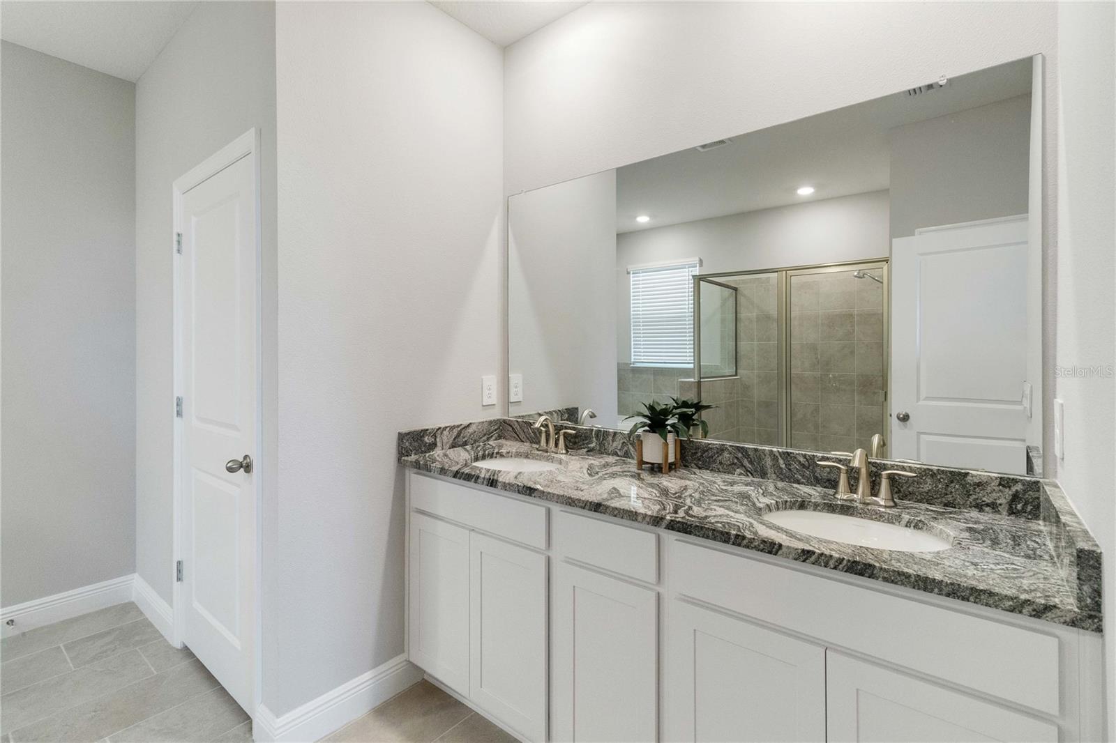 Image 6 of 16 For 17809 Cantarina Cove