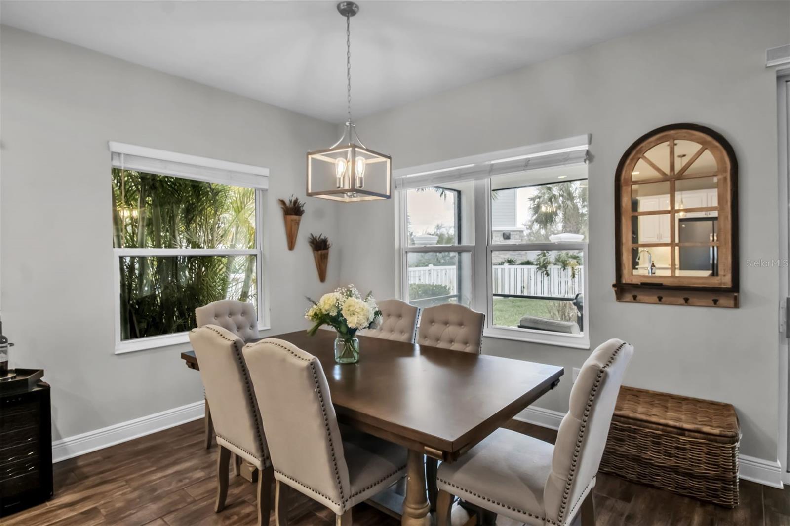 Image 16 of 49 For 7798 Ridgelake Circle