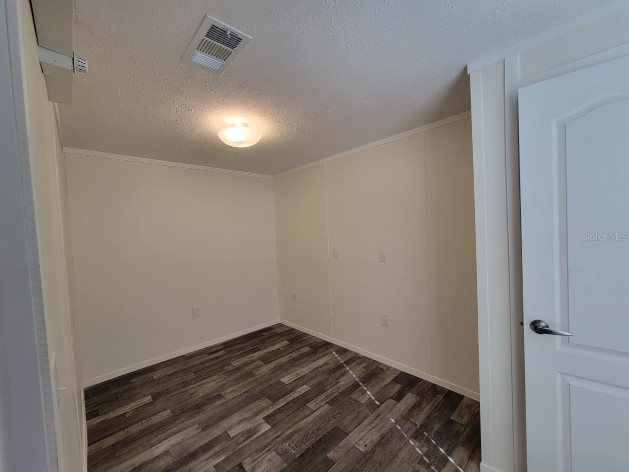 Image 14 of 48 For 5700 Holiday Park Boulevard