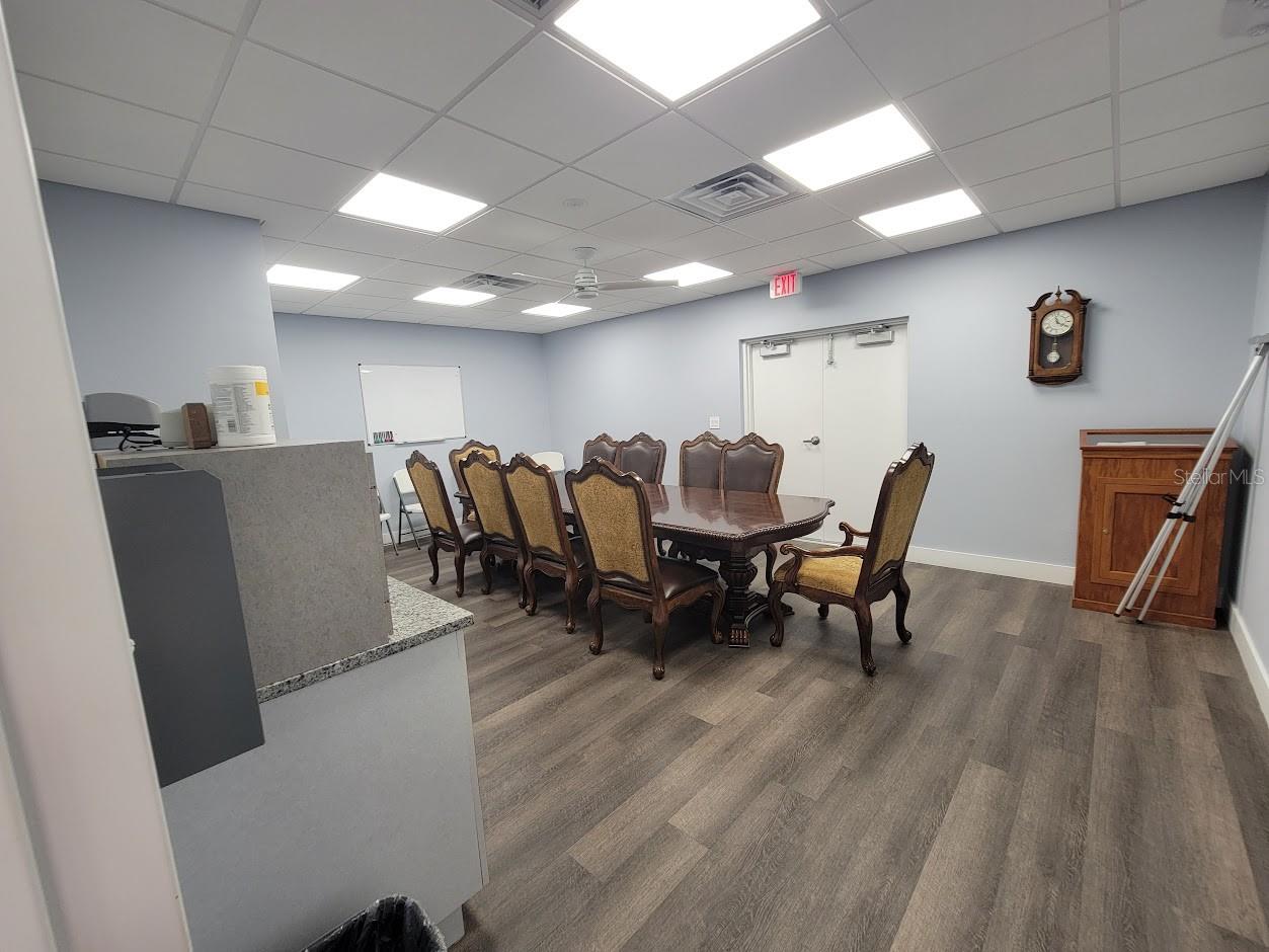 Image 38 of 48 For 5700 Holiday Park Boulevard