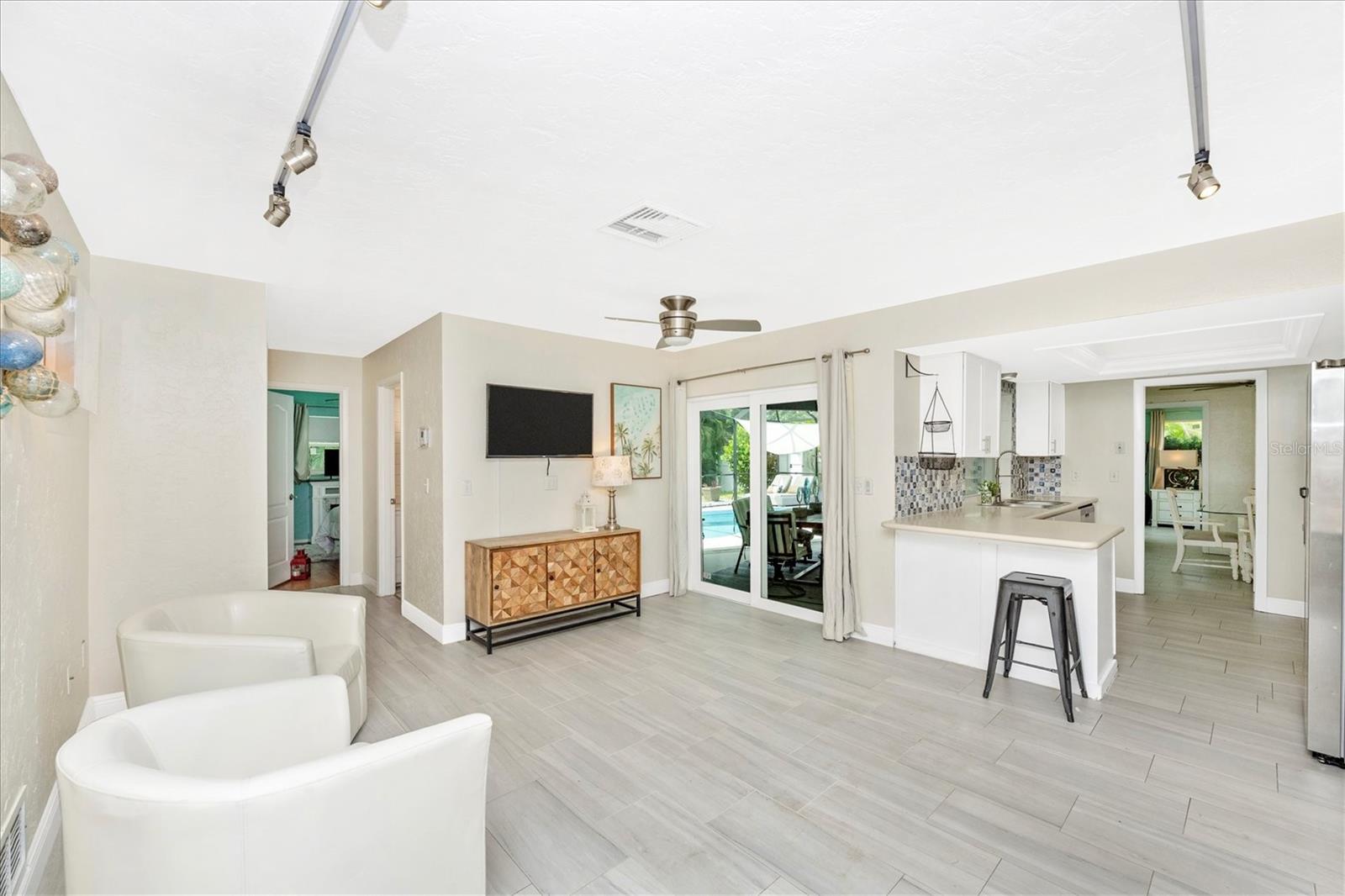 Image 34 of 54 For 2920 Captiva Drive