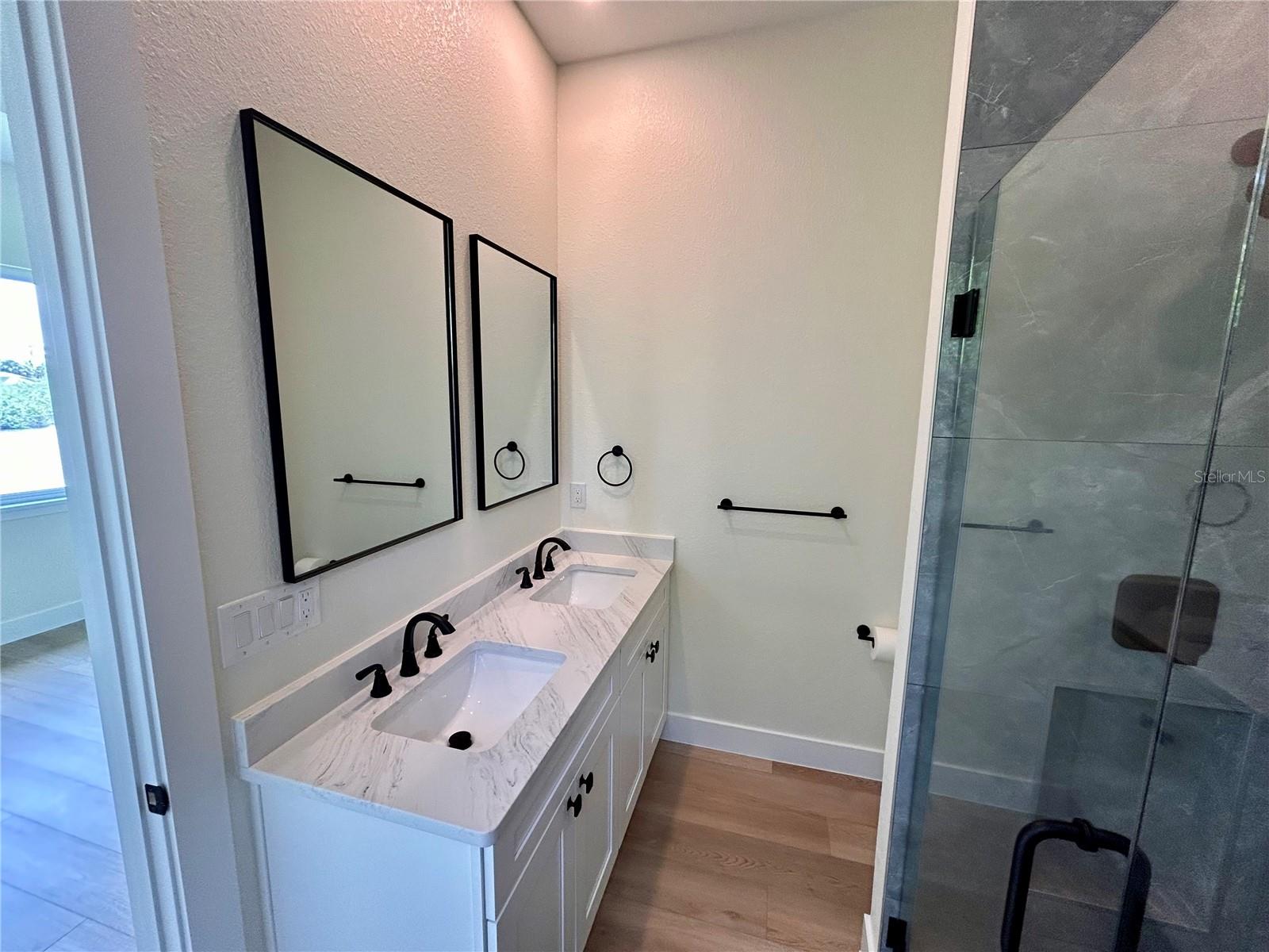 Image 17 of 24 For 309 Sunset Road