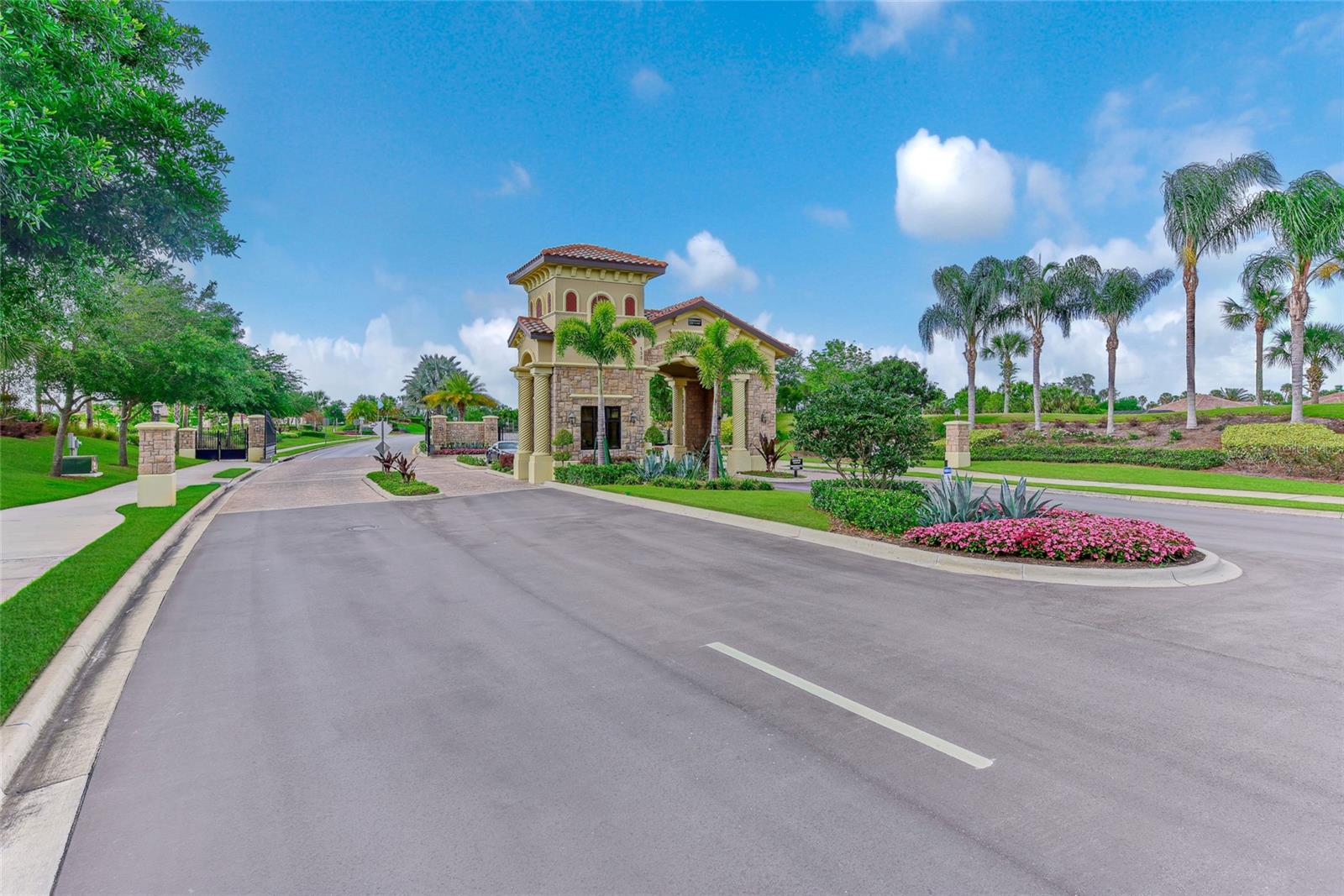 Image 28 of 55 For 7005 River Hammock Drive 304