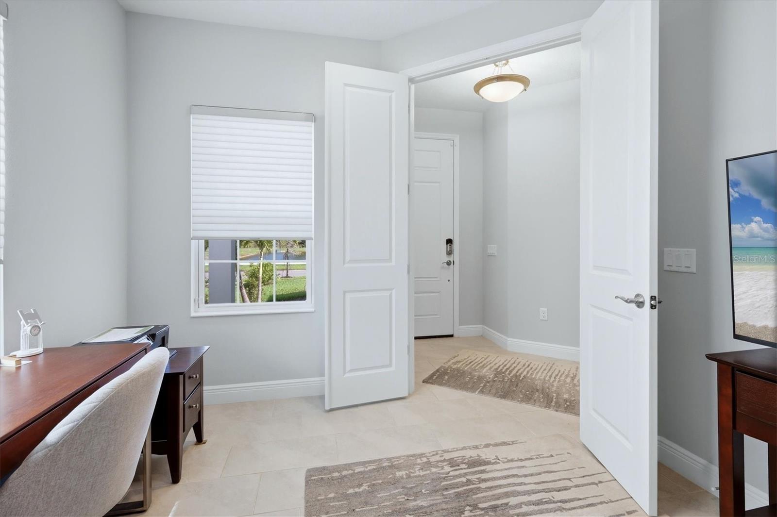 Image 12 of 77 For 10117 Spruce River Way