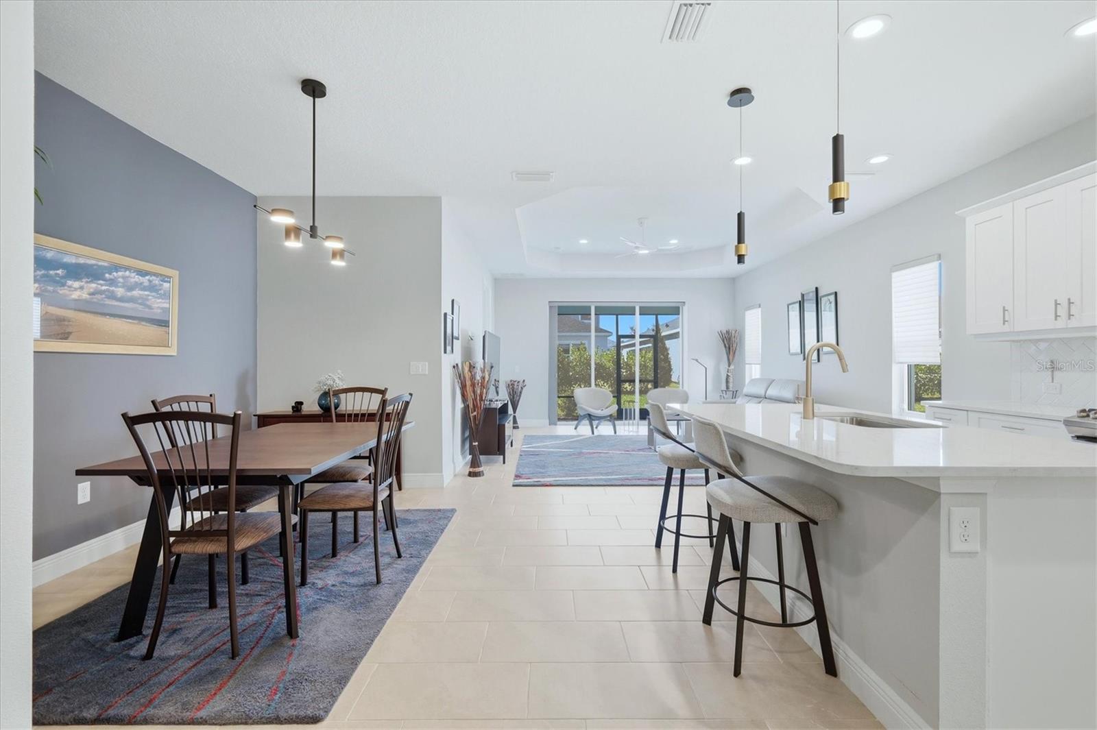 Image 13 of 77 For 10117 Spruce River Way