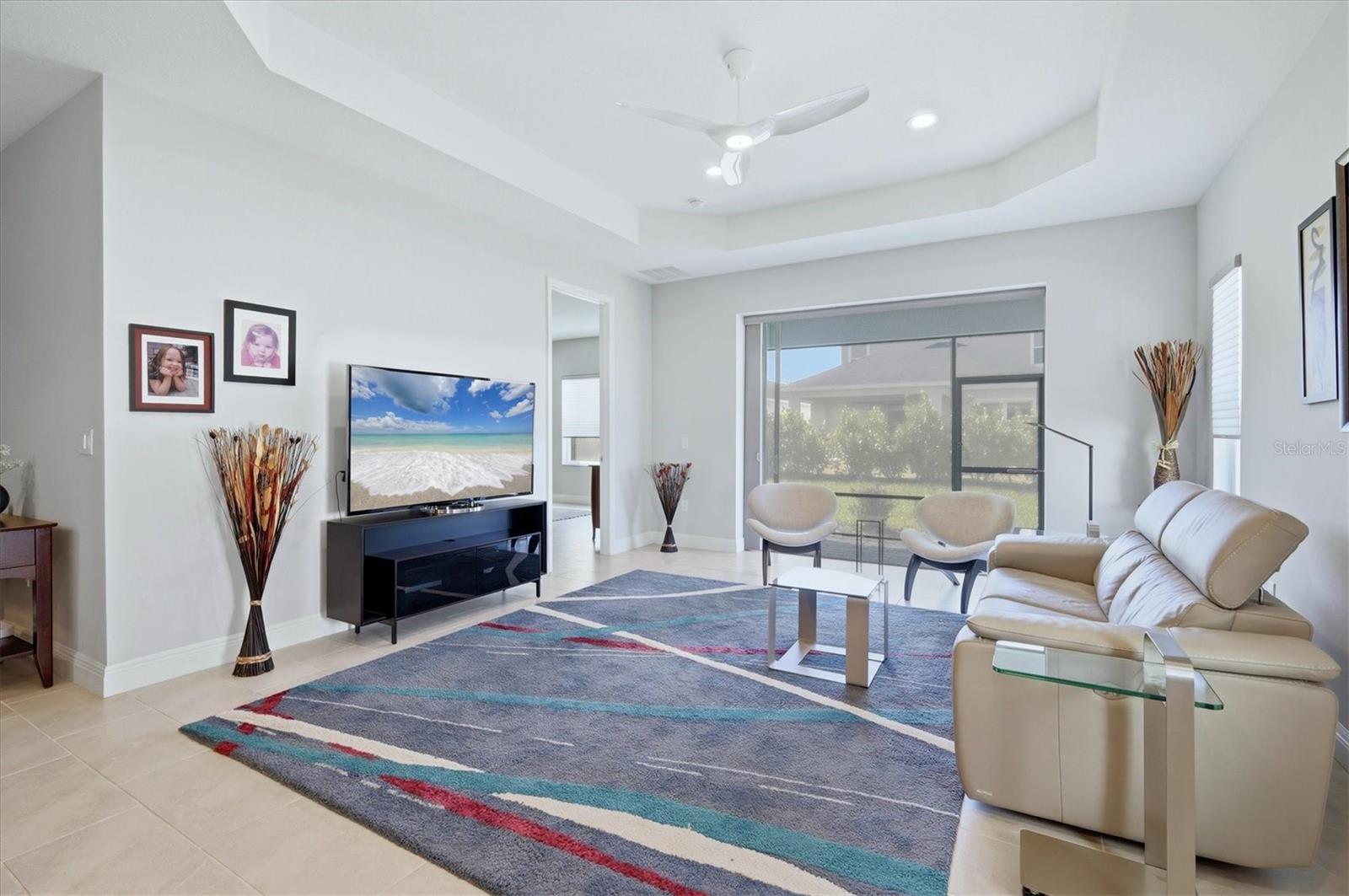 Image 16 of 77 For 10117 Spruce River Way