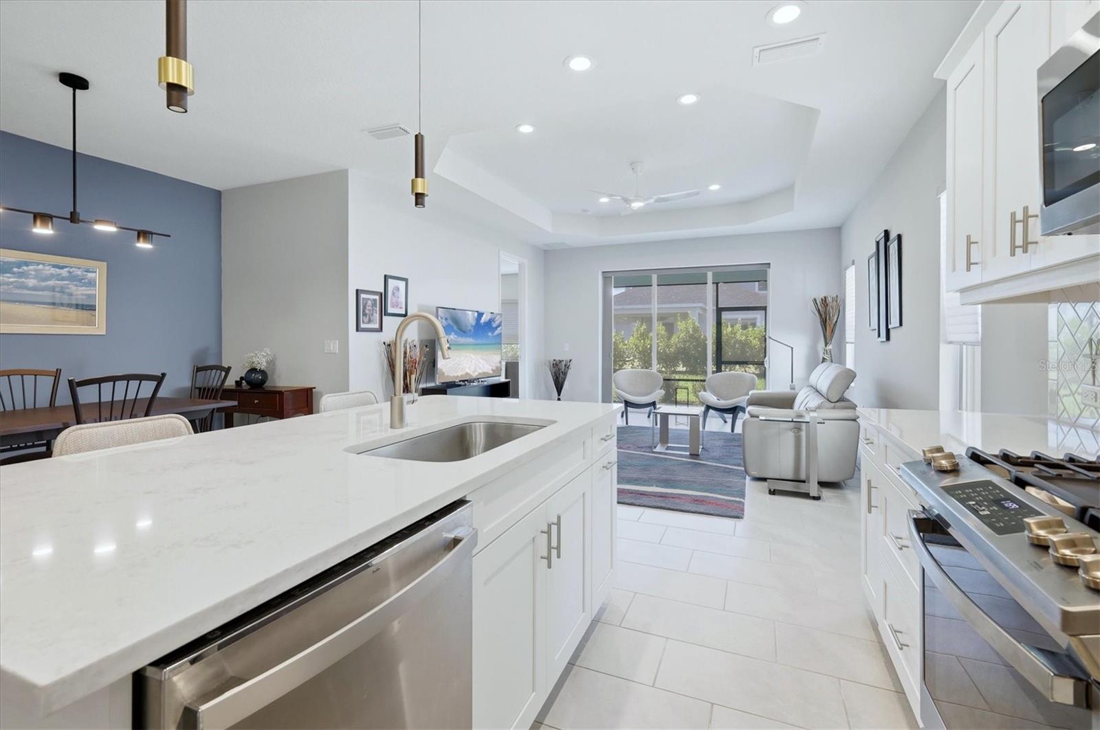 Image 26 of 77 For 10117 Spruce River Way