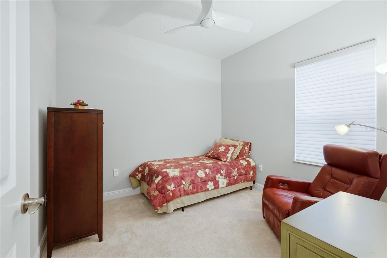 Image 31 of 77 For 10117 Spruce River Way