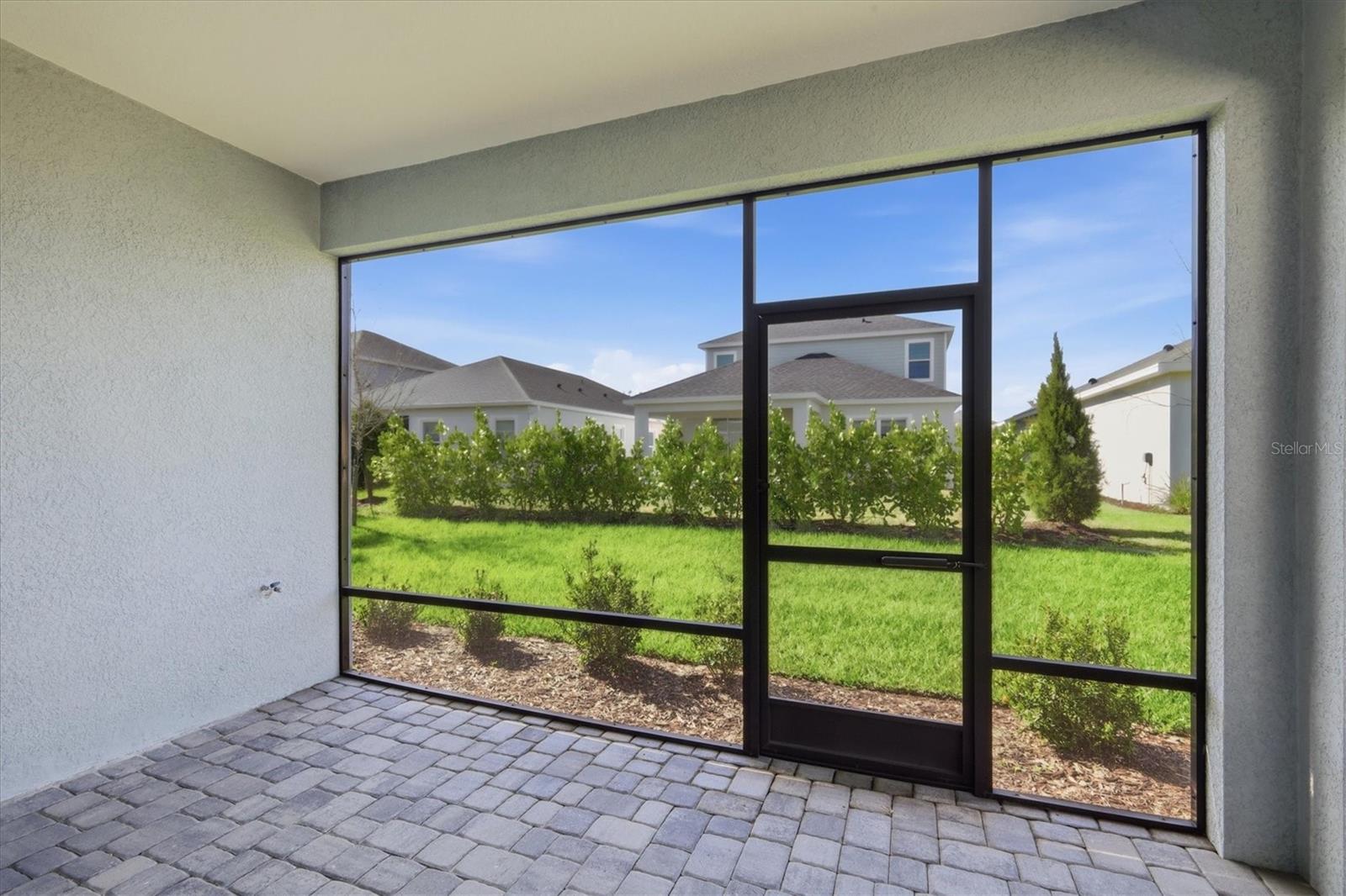 Image 37 of 77 For 10117 Spruce River Way