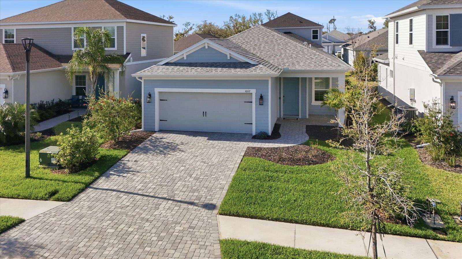 Image 6 of 77 For 10117 Spruce River Way