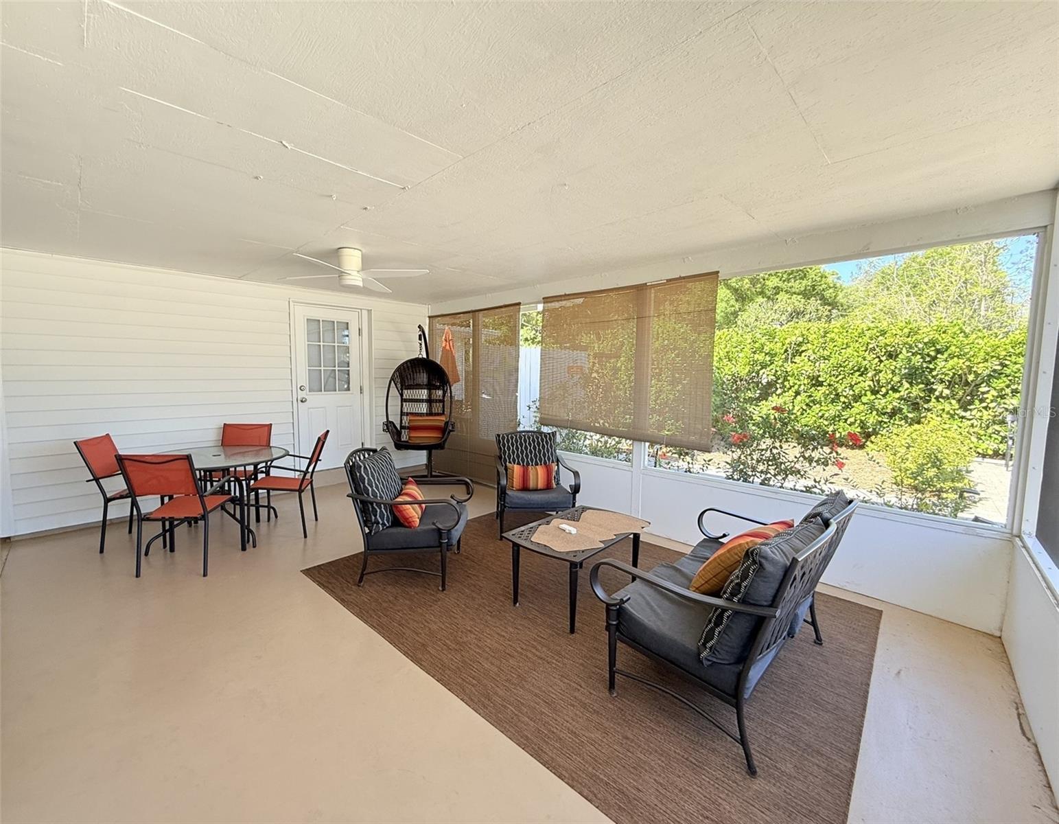 Image 36 of 75 For 828 Tuttle Avenue