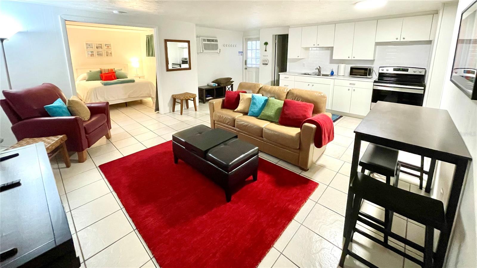 Image 50 of 75 For 828 Tuttle Avenue