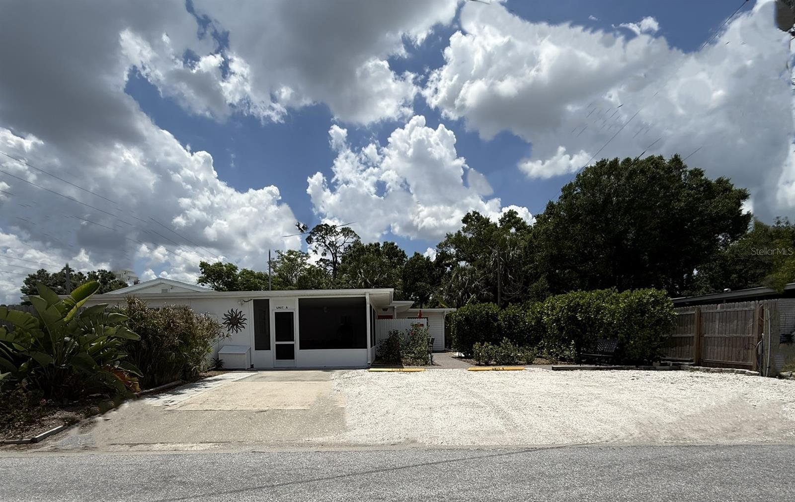 Image 67 of 75 For 828 Tuttle Avenue