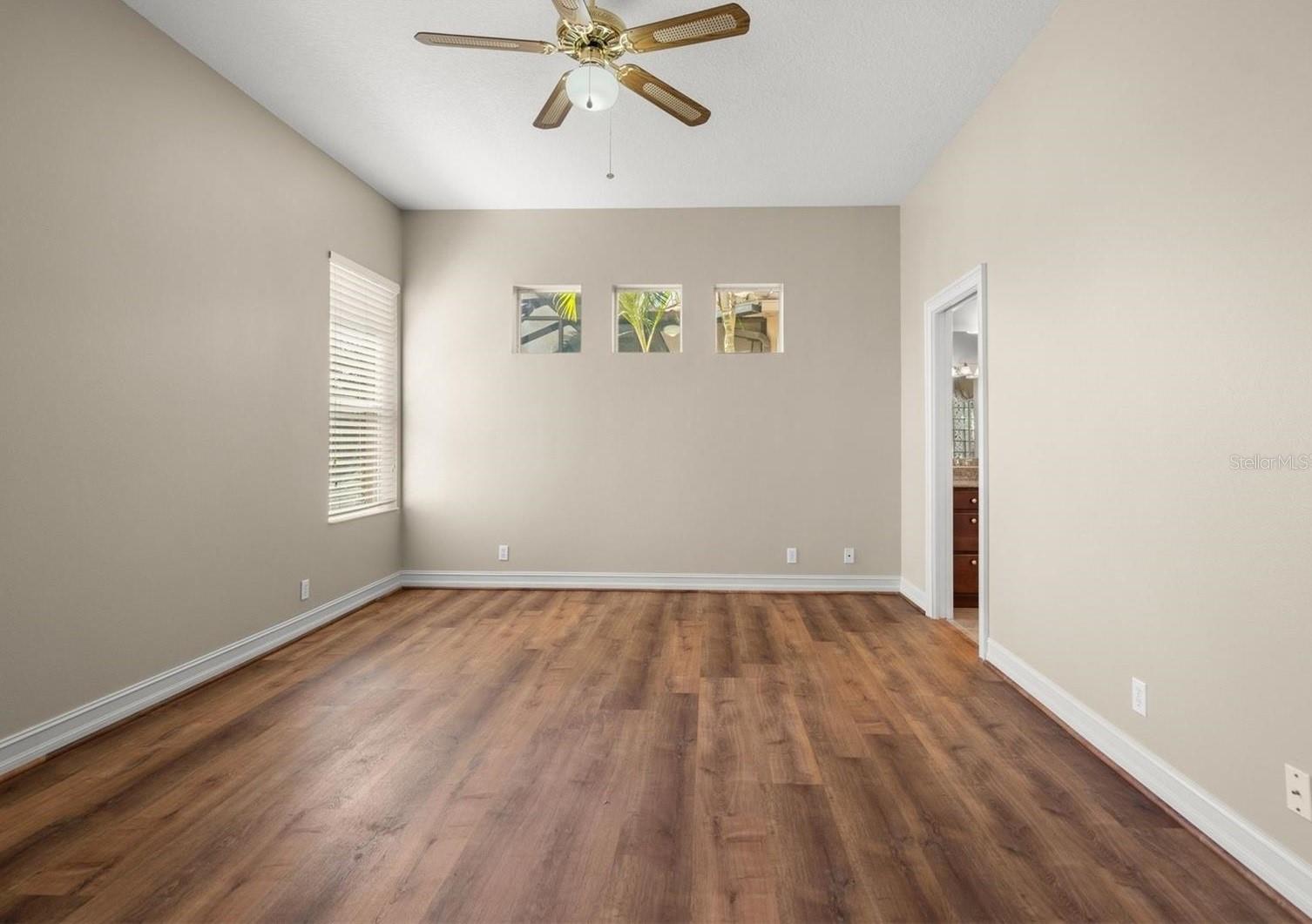 Image 23 of 47 For 312 11th Avenue E