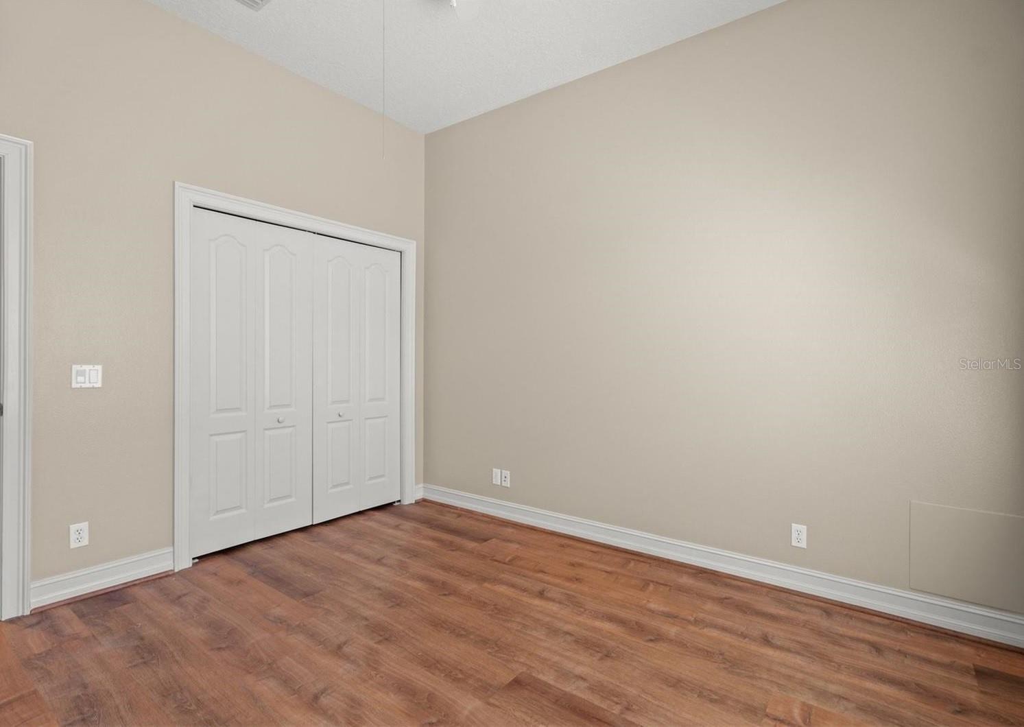 Image 30 of 47 For 312 11th Avenue E