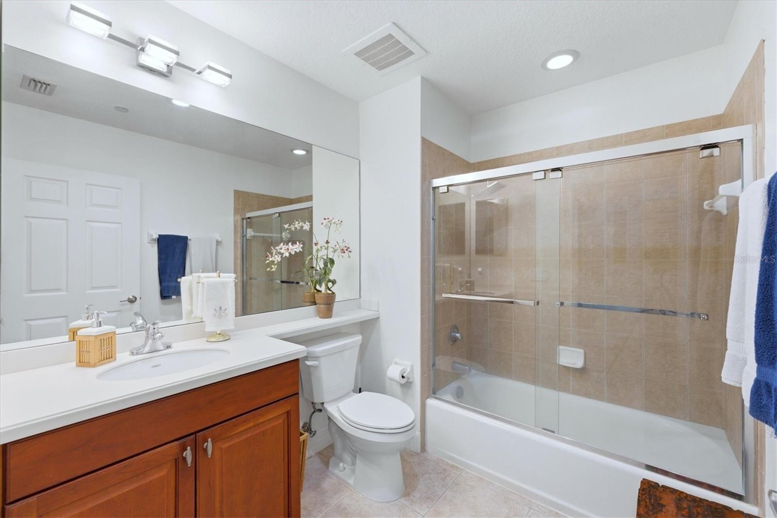 Image 34 of 61 For 5531 Cannes Circle 603