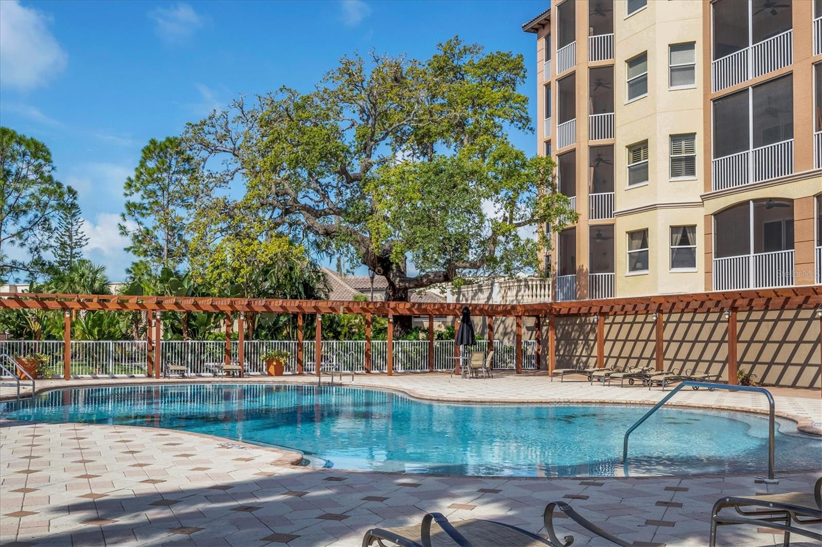 Image 41 of 61 For 5531 Cannes Circle 603