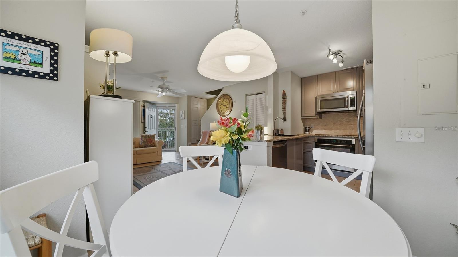 Image 12 of 43 For 850 Tamiami Trail 521