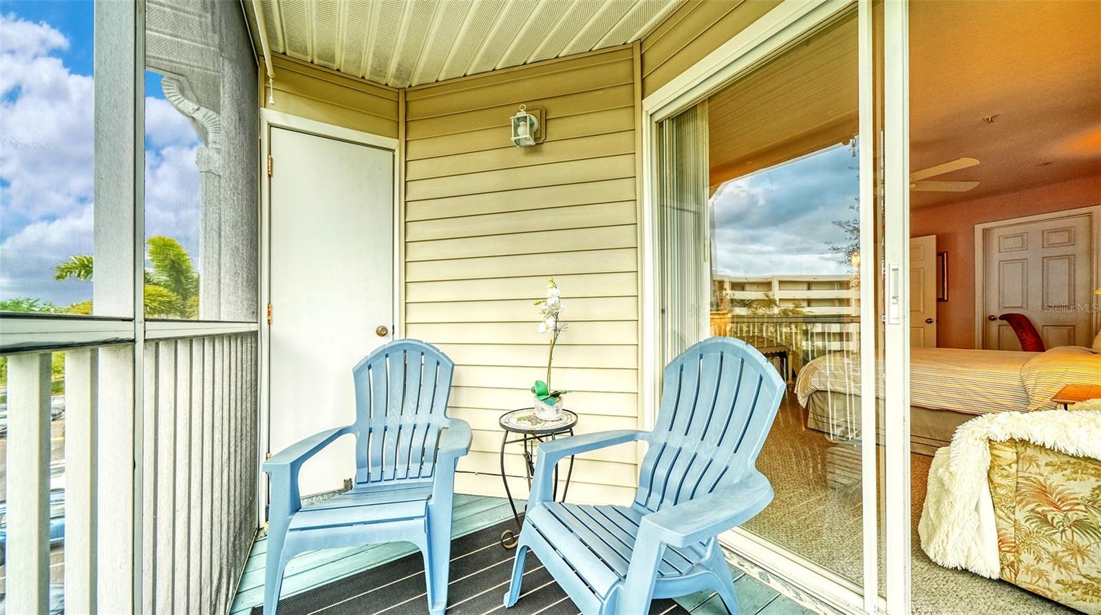 Image 17 of 43 For 850 Tamiami Trail 521