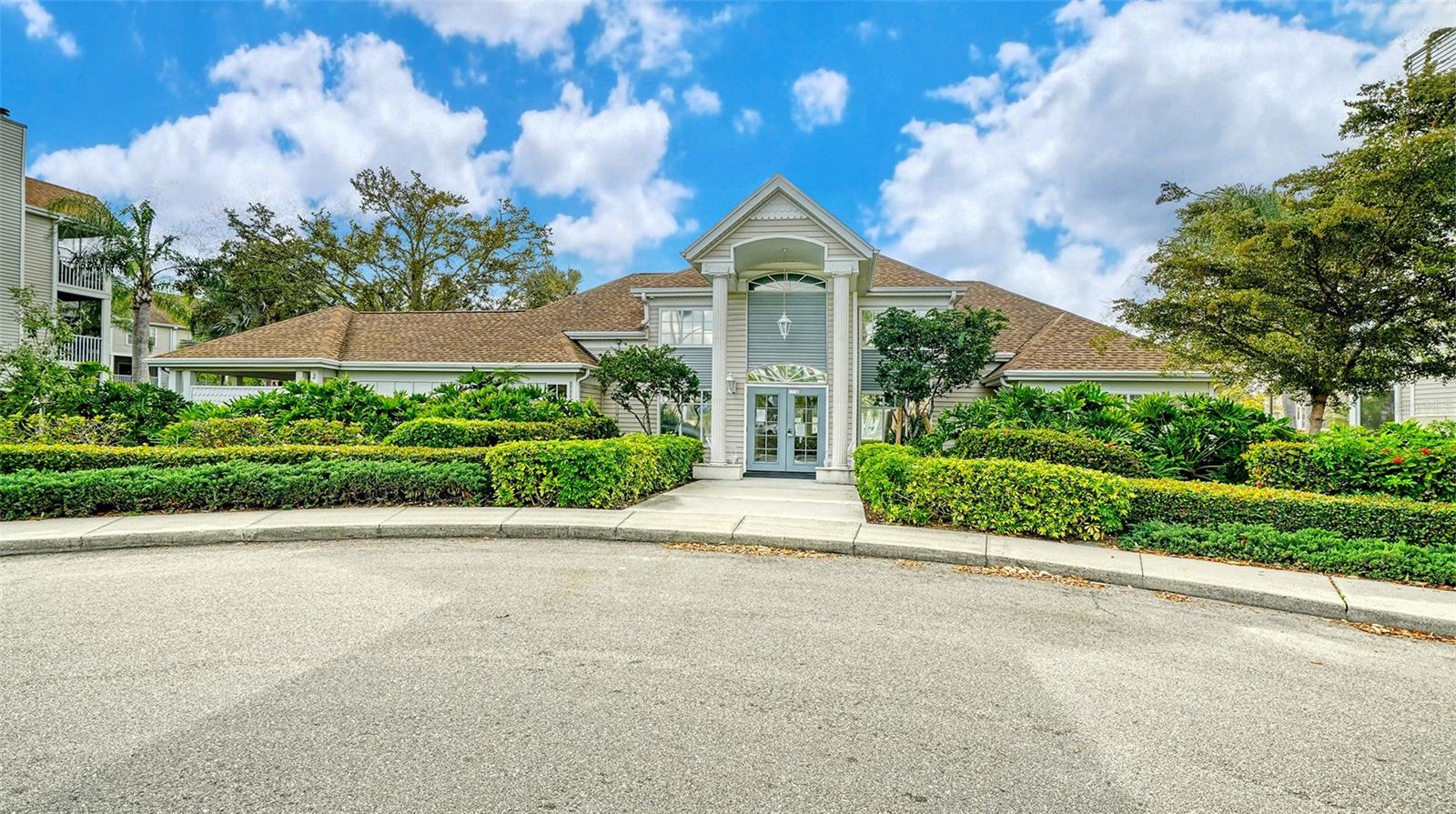 Image 27 of 43 For 850 Tamiami Trail 521