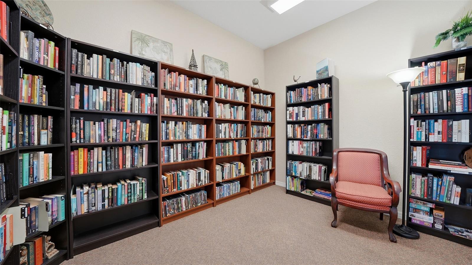 Image 32 of 43 For 850 Tamiami Trail 521