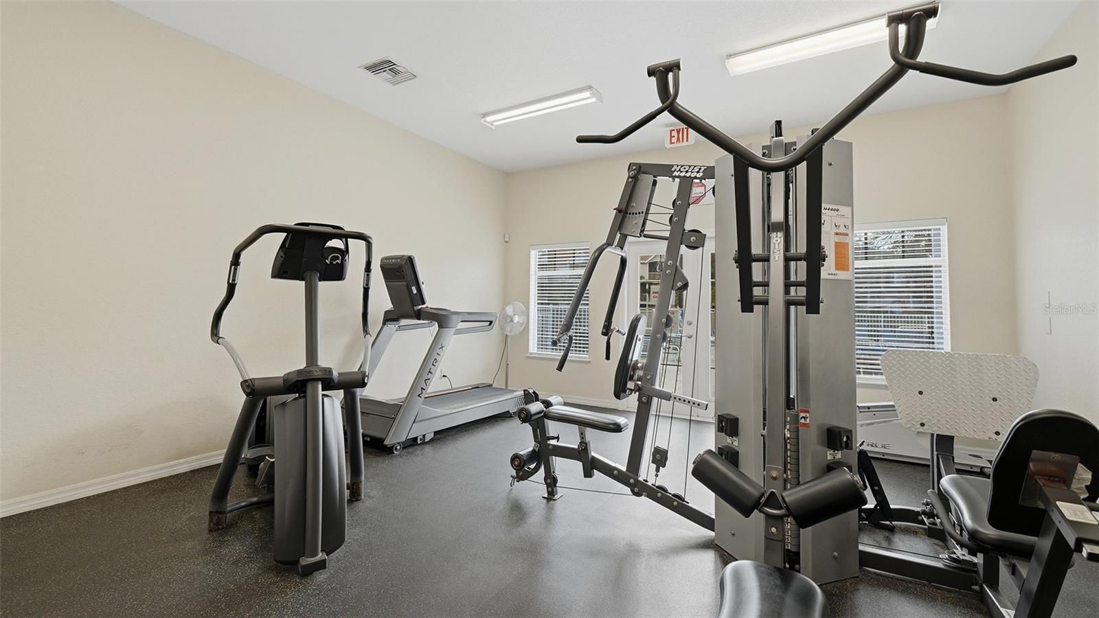 Image 33 of 43 For 850 Tamiami Trail 521